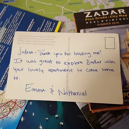 Garden Terrace アパート ザダル